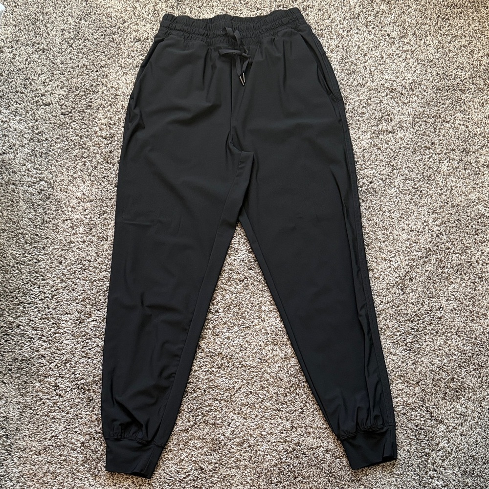 Old Navy Women’s Sleektech Go-Dry Black Jogger Pants XS